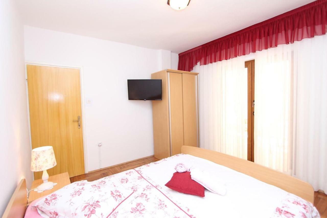 Guest House Rexa Ровінь Екстер'єр фото